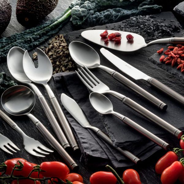 cubiertos rústicos bodegón